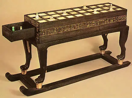 Ancient-Egyptian-Board-Games